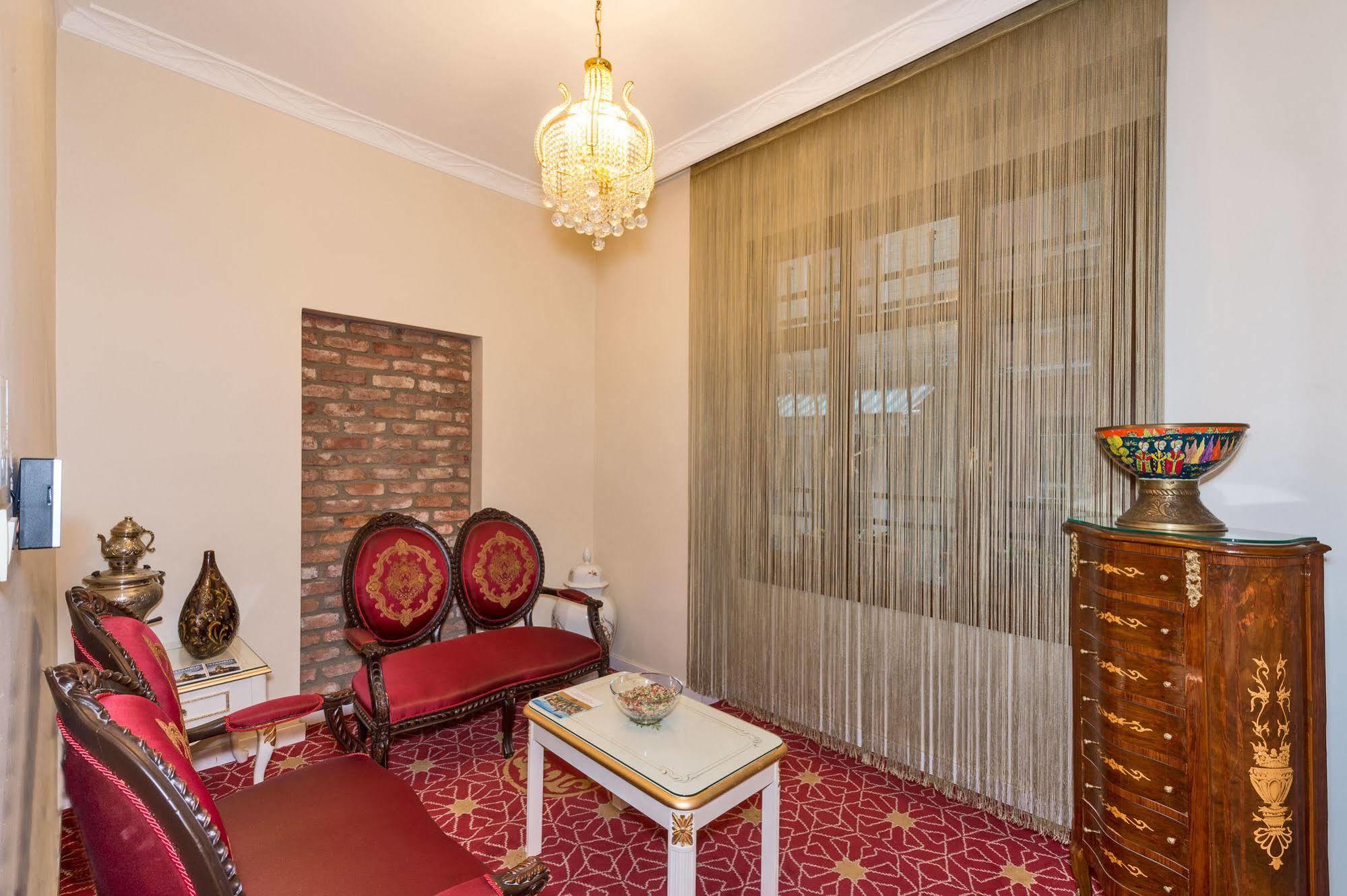 By Murat Crown Hotel Taksim Istanbul Exterior foto