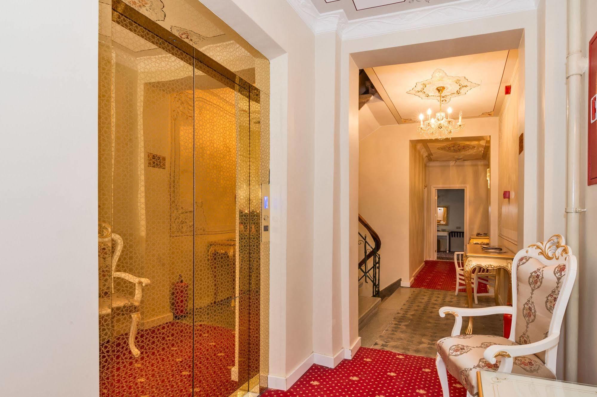 By Murat Crown Hotel Taksim Istanbul Exterior foto